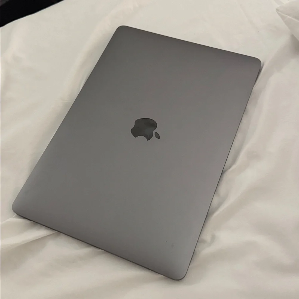 2019 Apple MacBook Pro with touchbar
